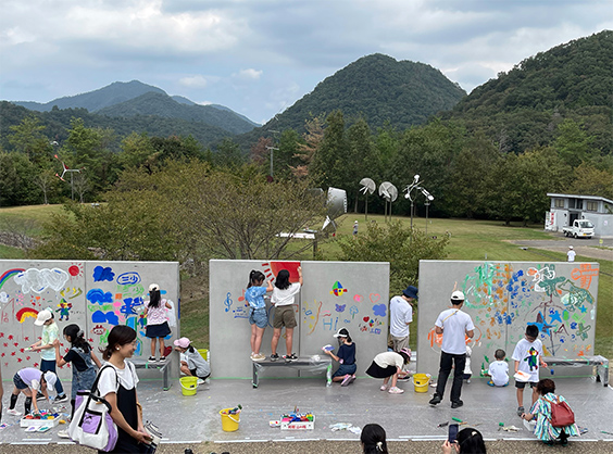 <i>Graffiti Wall</i> Workshop01