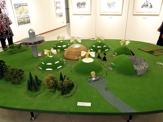 MAY THEATER 30th Anniversary Exhibition <i>Susumu Shingu</i>　MAY THEATER in Osaka