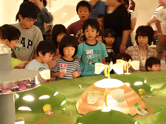 The artists who studied with Ryohei Koiso at Tokyo University of the Arts I Susumu Shingu - Playing on the Earth at Kobe City Koiso Memorial Museum of Art